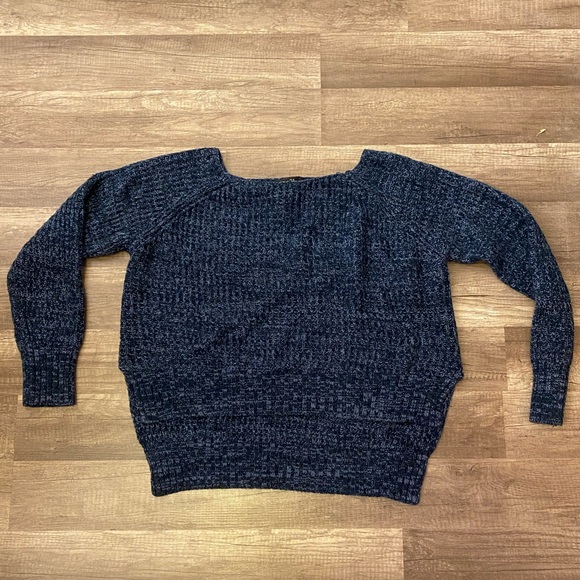 High low crop sweater - Picture 2 of 4